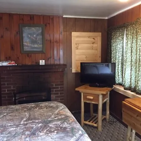 Pine Knoll Hotel Lakeside Lodge & Cabin Old Forge Exterior foto